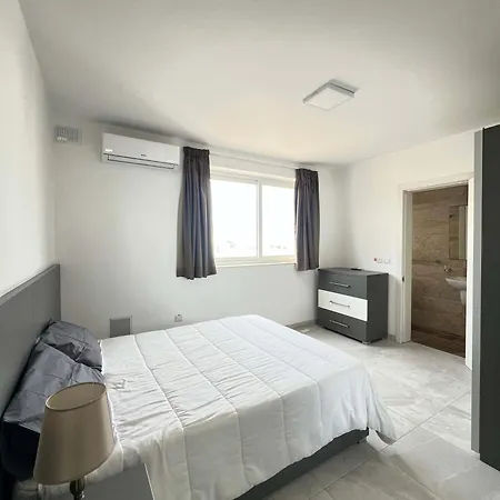 Swieqi Spacious 3 Bdr By Pmi Malta *