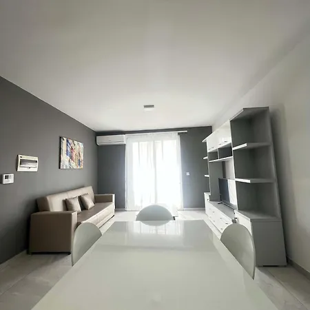Apartment Swieqi Spacious 3 Bdr By Pmi Malta